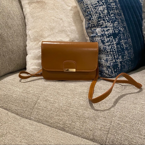 Handbags - Brown Crossbody Bag
